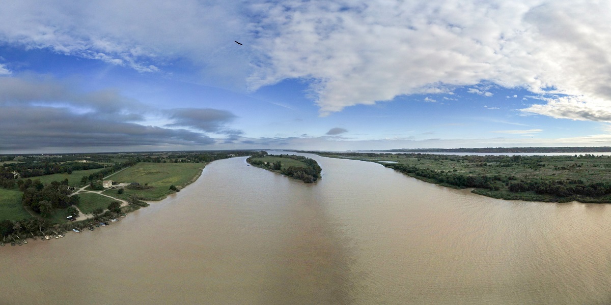 Gironde river panorama viewed from air